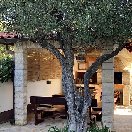 Stunning Apartment In Rogoznica With Wifi Rogoznica (Sibenik-Knin)