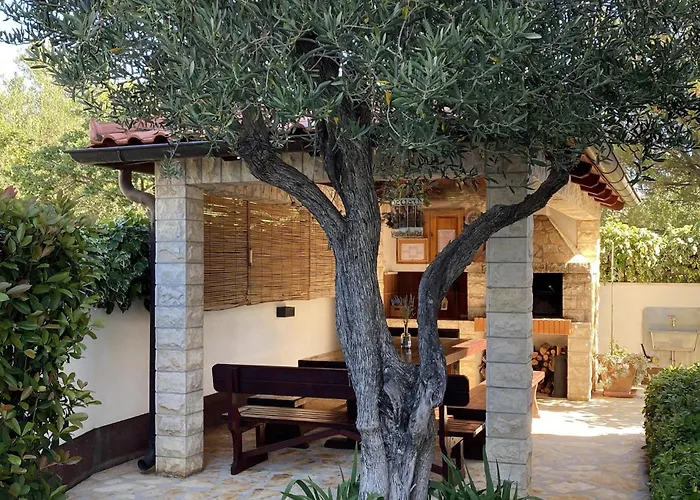 Cozy In With Wifi Rogoznica (Sibenik-Knin)